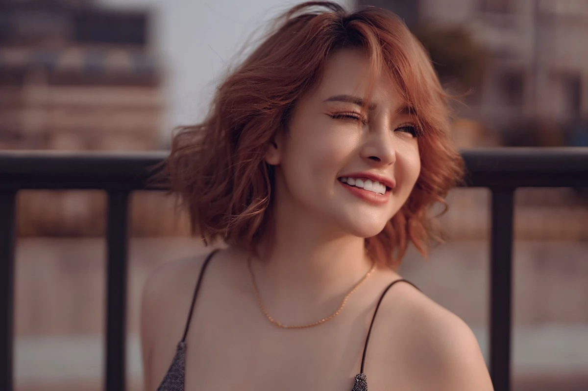 làm thế nào để bớt run khi gọi điện cho con gái - hinh anh minh hoa hen ho va tan gai