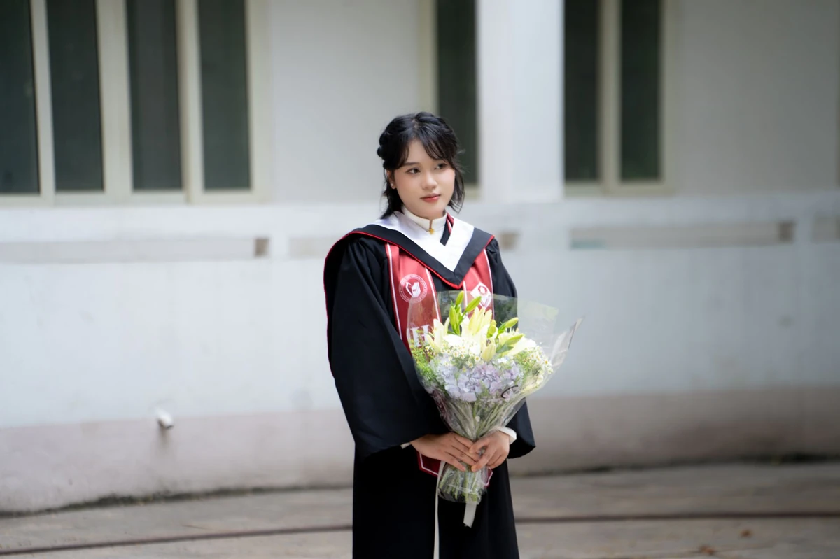 cách chuyển từ bạn sang yêu - hinh anh minh hoa hen ho va tan gai