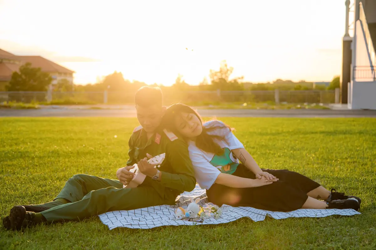 cách chọn địa điểm hẹn hò lý tưởng cho buổi đầu - hinh anh minh hoa hen ho va tan gai